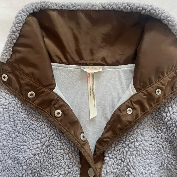 Free People Movement jacket/sweatshirt! - Picture 2 of 4